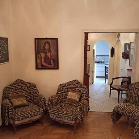 Classical Apartment At Lycabetus Hill Athens Exterior photo
